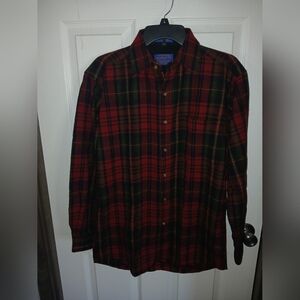 Pendleton Vintage Men's Long Sleeve 100% Wool Red And Green Flannel Shirt